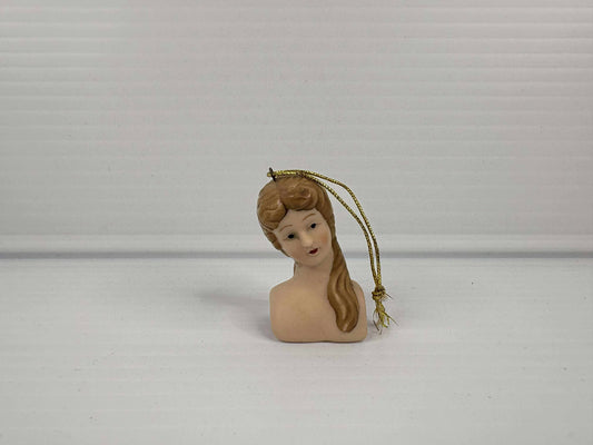 Vintage Porcelain Lady Bust Ornament – Collectible Decor